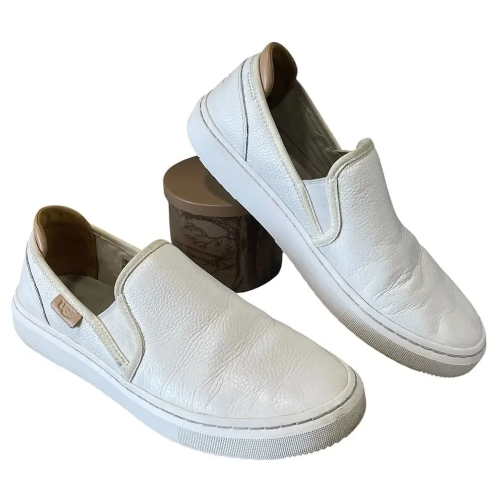 UGG Woman's Size 10 Alameda 1130779 White Cream Low Top Slip On Leather Sneaker